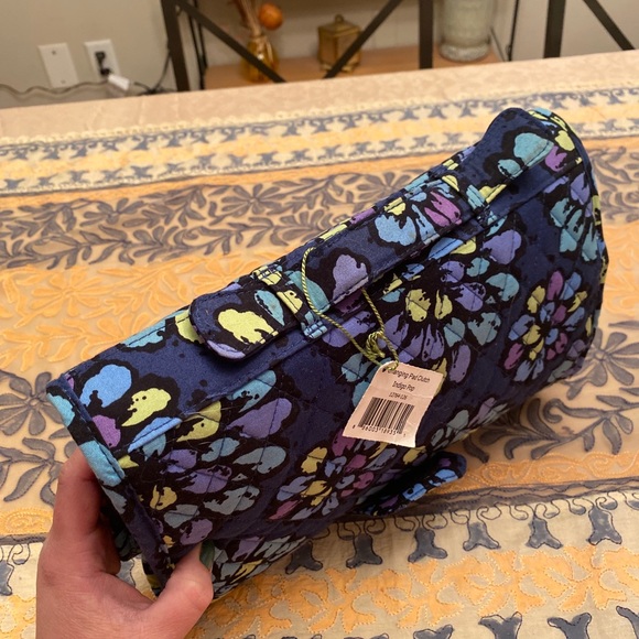 Vera Bradley changing pad clutch in indigo pop - Picture 3 of 11